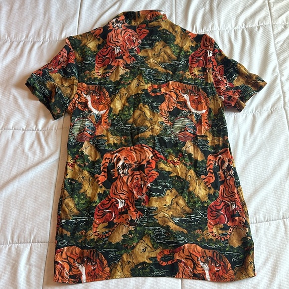 Men’s Zara Size Small Tiger Print Button Up - Picture 2 of 3